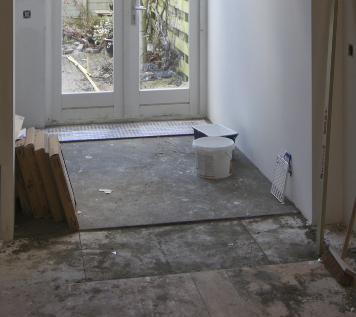 Verbouwing Week 13 woonkamer uitbouw vloer;
